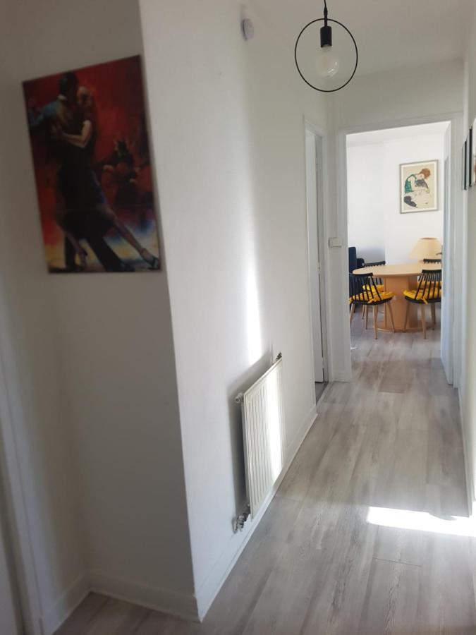 Logement Entier - Appartement T4 Hypercentre Dans Une Rue Calme - Stationnement Gratuit Tarbes Ngoại thất bức ảnh