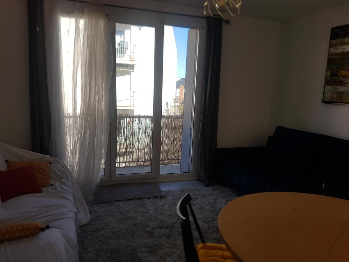 Logement Entier - Appartement T4 Hypercentre Dans Une Rue Calme - Stationnement Gratuit Tarbes Ngoại thất bức ảnh